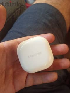 جلاكسي بدز ٢ علبه الشحن galaxy buds 2 charging case