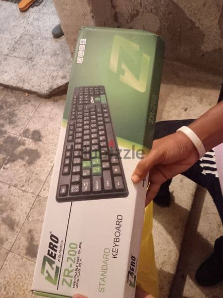 keyboard and mouse 0