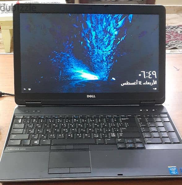 LATITUDE e6540 1