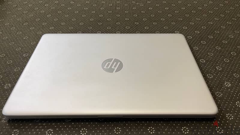 Hp 15s-du core i5 10gt 2