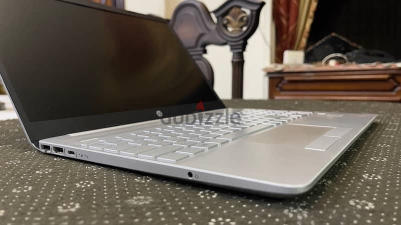 Hp 15s-du core i5 10gt 3