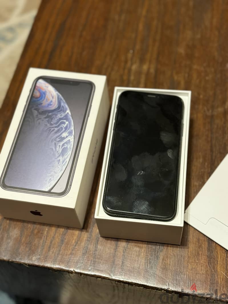 Iphone xr 64G for sale - ايفون اكس ار ٦٤ جيجا 10