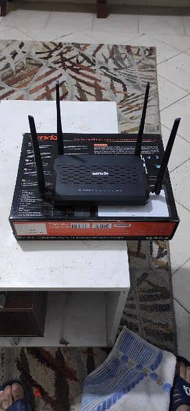 Router Tenda 4 antenna 9