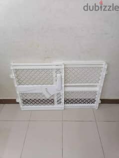 safety gate 0