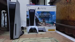 Playstation 5 disc version used like new بلايستيشن ٥ حالة ممتازة