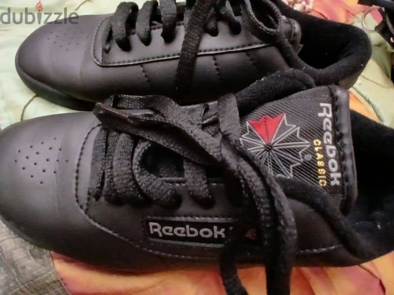 شوز reebok اصلى جديد مقاس 37 0