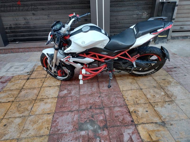 150 cc بينيلي tnt 11