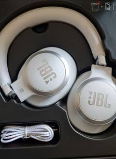 JBL Live 660NC