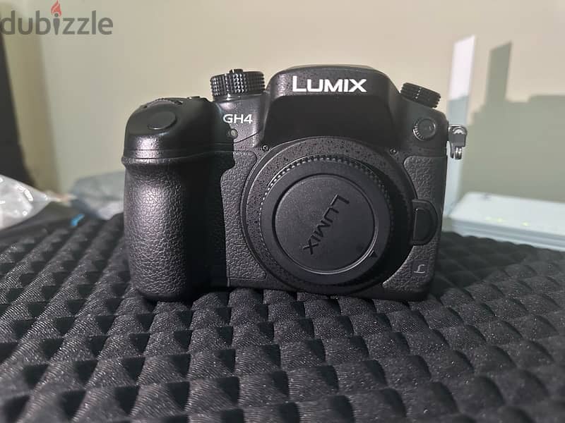 Panasonic Lumix GH4R - Like New 0