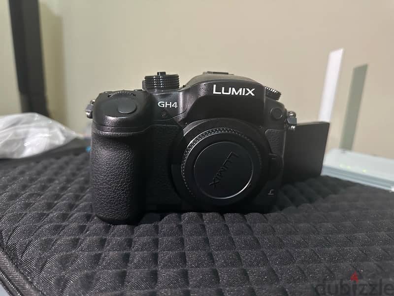 Panasonic Lumix GH4R - Like New 3