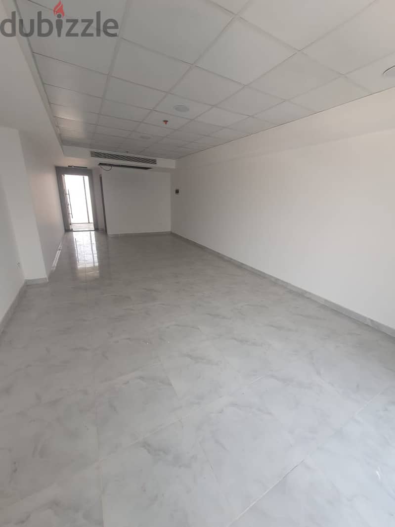 مكتب للبيع 71 م متشطب التجمع منطقة البنوك office for sale new cairo 3