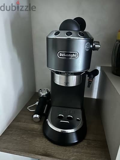 Pump Expresso Coffee Machine 1.1 L 1350 W EC685. ماكينة قهوة