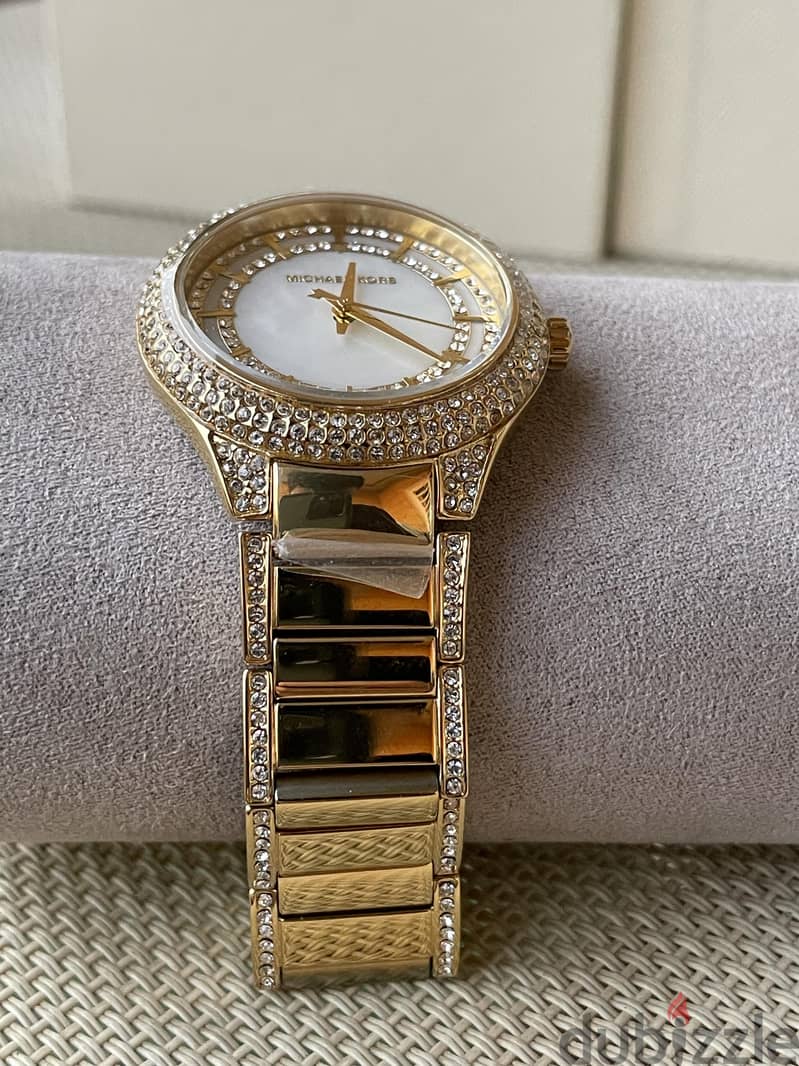 Micheal Kors gold watch for women (from the US) 2