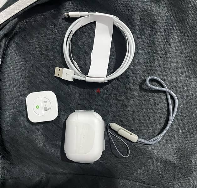 Apple Airpods pro ( 2nd lighting usb ) 0