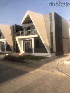 Villa for sale in Life View Compound, Shorouk, immediate receipt, special finishing, 330 m 0