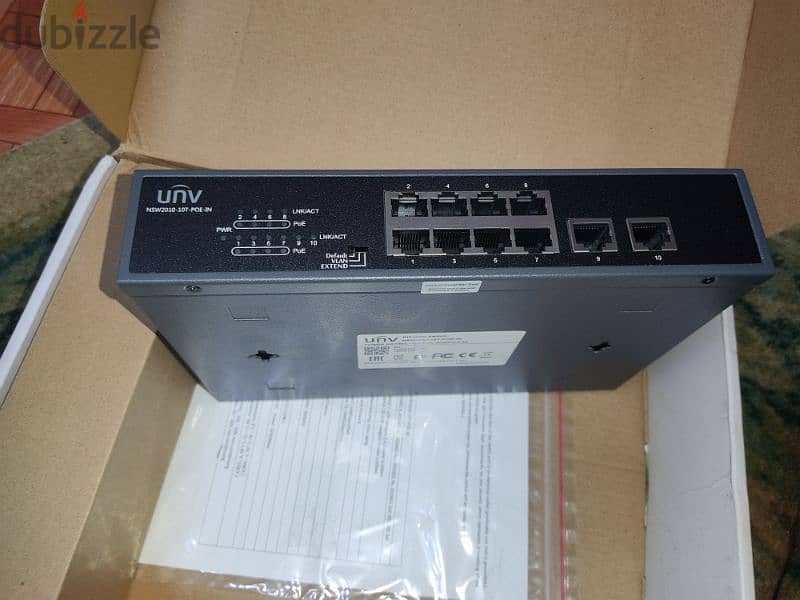 UN-NSW2010-10T-POE-IN || Switch, Uplink Ports, 8 Port PoE 1