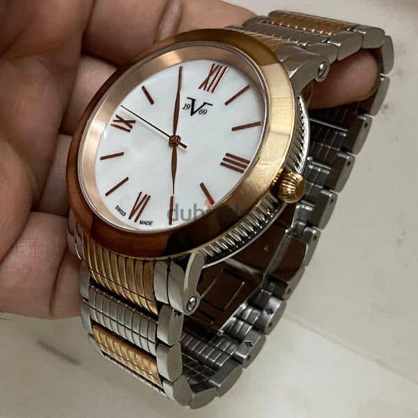 Original Swiss Made VERSACE 19V69 Quartz 44mm بحاله الجديدة 4