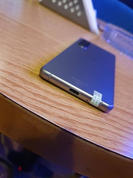 Sony Xperia 5lll mark3 8ram 128 g 9