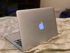 macbook pro early 2015 للبيع او بدل ب ايباد