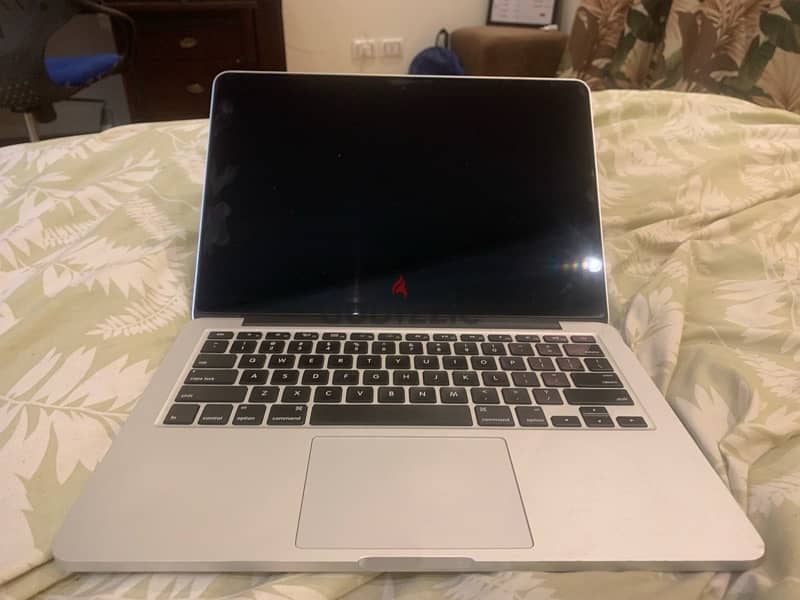 macbook pro early 2015 للبيع او بدل ب ايباد 11