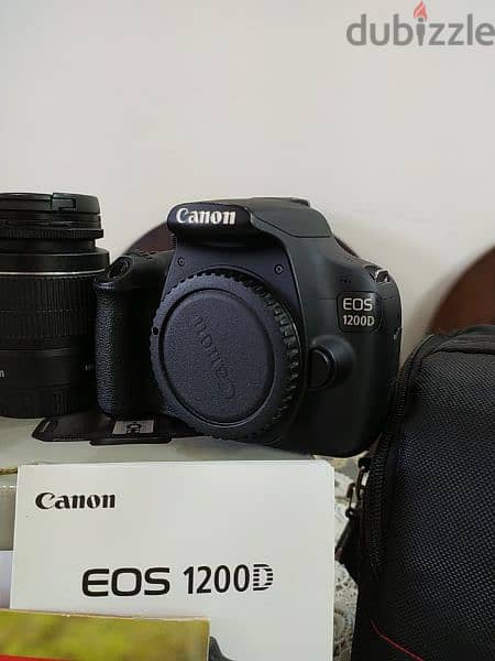 canon 1200D مع عدسه 70 300 جباره في العزل وبرده موجود العدسه الكت لينس 7