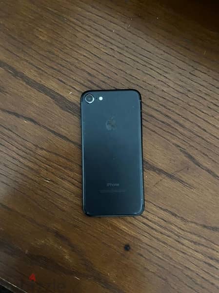 iphone 7 in good condition 2