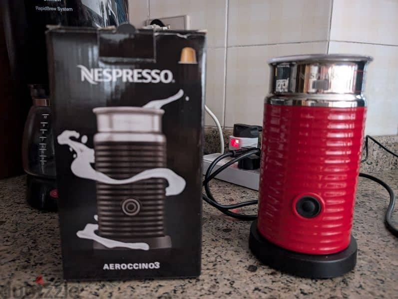 Nespresso milk frother - ماكينه صنع رغوة الحليب 0