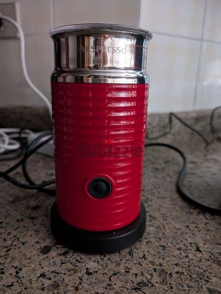 Nespresso milk frother - ماكينه صنع رغوة الحليب 1