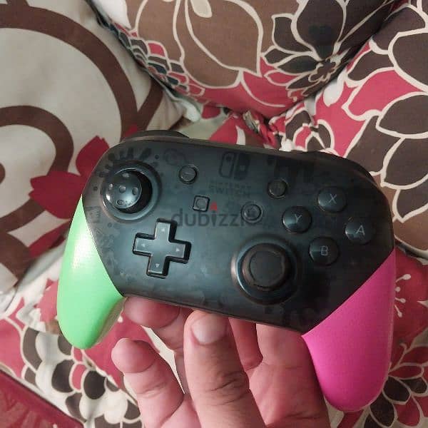 Nintendo Switch Pro Controller 3