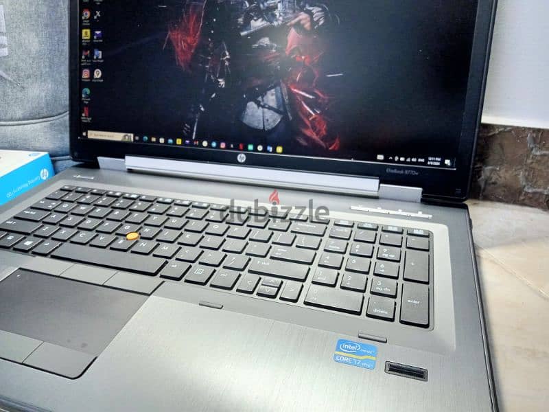 Hp ELITEBOOK workstation رامات ١٦ وهاردين كور ٧ 7