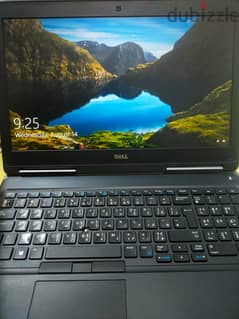 Dell precision 7520. CPU: Core I7 6820HQ Viga: Nividia 4g Quadro. m220