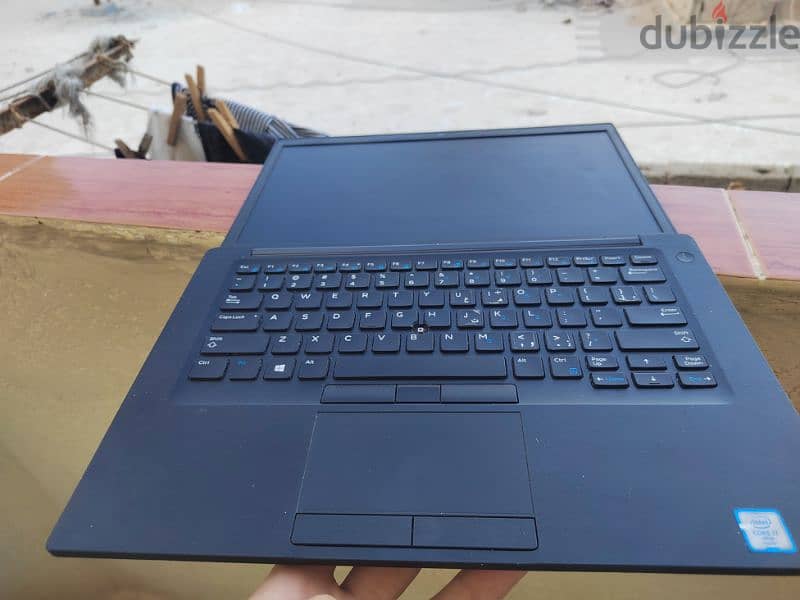 Laptop Dell Latitude 7480 core i7 1