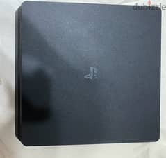 ps4 slim 500gb with 2 controllers بدون اي صيانه