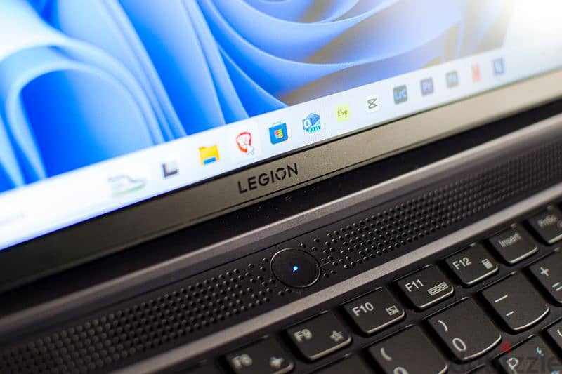 Lenovo Legion Slim 5 8