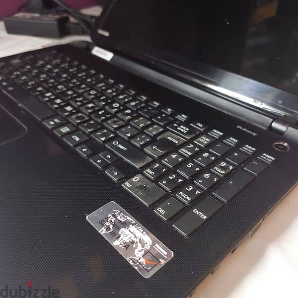 Laptop toshiba satellite L50 - لابتوب توشيبا core i7 7