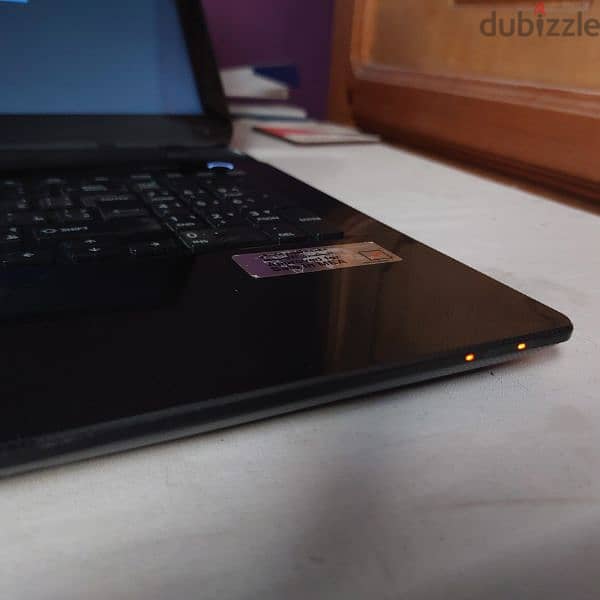 Laptop toshiba satellite L50 - لابتوب توشيبا core i7 9