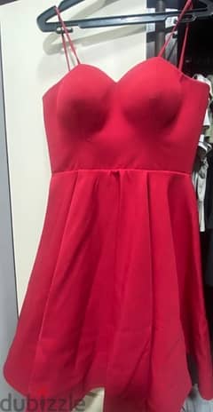 Red Short Dress فستان سواريه احمر