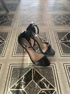 Lang Qi brand new black heels size:36 0