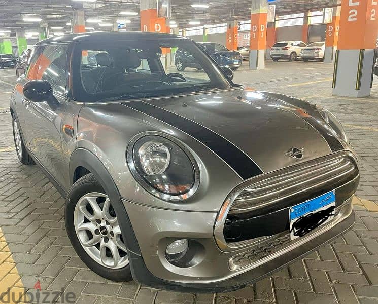 Mini Cooper  مقدم ٤٠٠ الف قسط ٢٧ الف شهريا - فابريكا صيانه توكيل 0