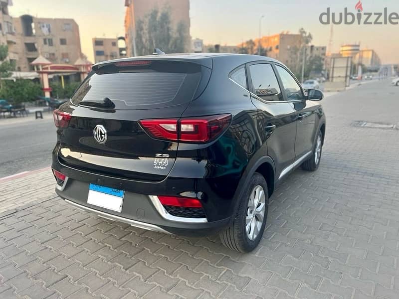 ام جى زد إس 2022 ماشية 1000 كيلو فقط كسر زيرو- MG ZS 1000 KM ONLY 5