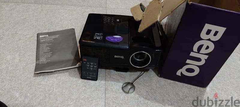 BenQ projector 9