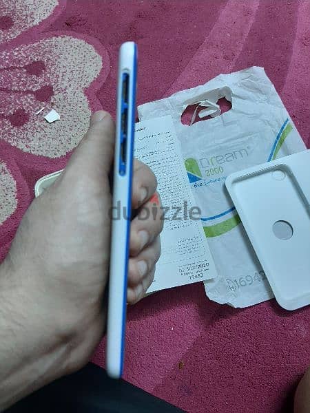 هاتف +htc 820 g محتاج تغيير بطارية وبدون شاحن 5