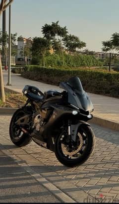 Yamaha R1 2016