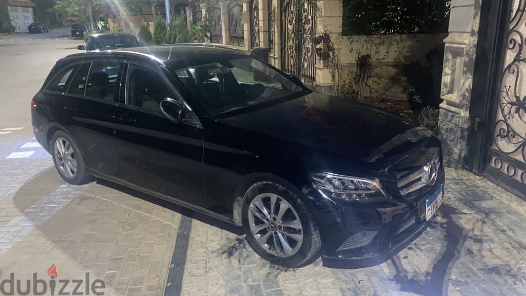 Mercedes-Benz C200 2019 11