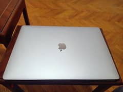 Macbook pro 2017 0