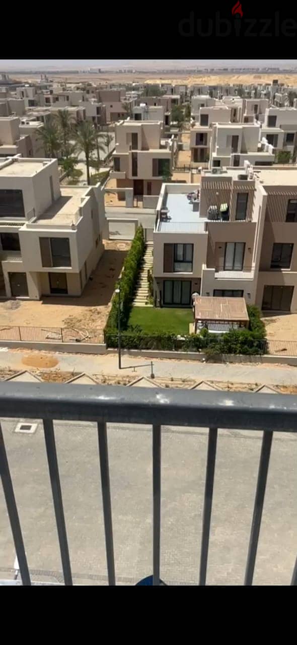 duplex garden cornerللبيع سعر حصري غير مسبق ف لافينير المستقبلLavenier 11