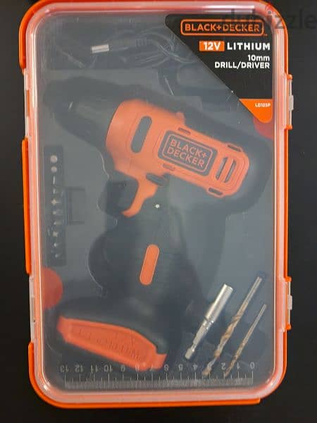 Black and Decker Wireless Drill 900 RPM 1