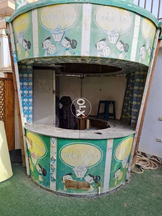 Booth for sale كشك خشبي 2