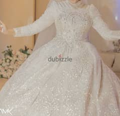 wedding dress. 0