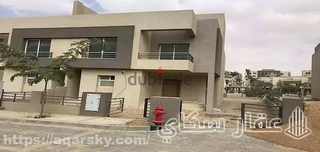 Town house fully finished للايجار بسعر حصري في ذا سكوير The Square 4